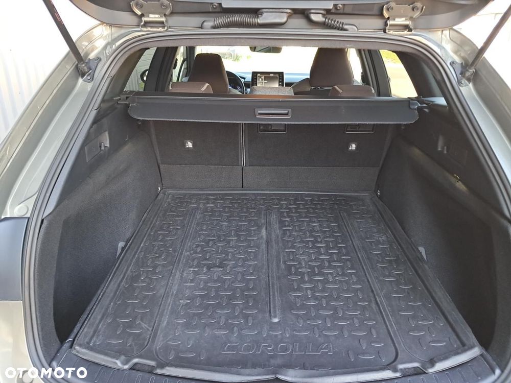 Toyota Corolla 1.8 Hybrid Trek - 10