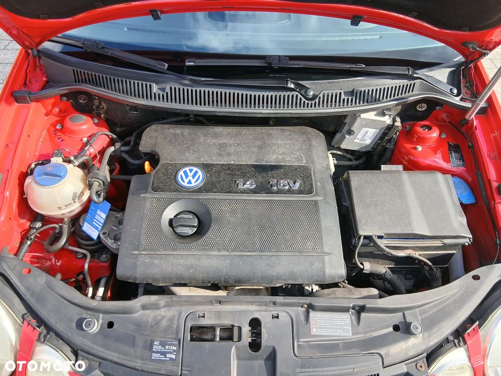 Volkswagen Polo 1.4 16V Trendline - 19