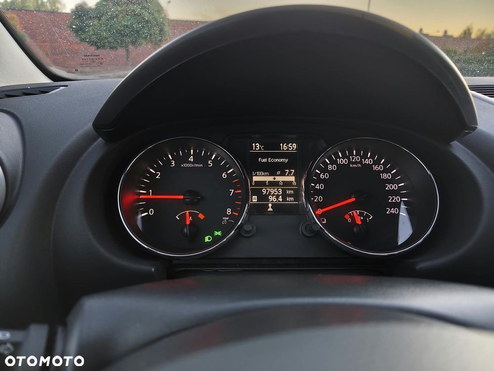 Nissan Qashqai 1.6 Visia - 7