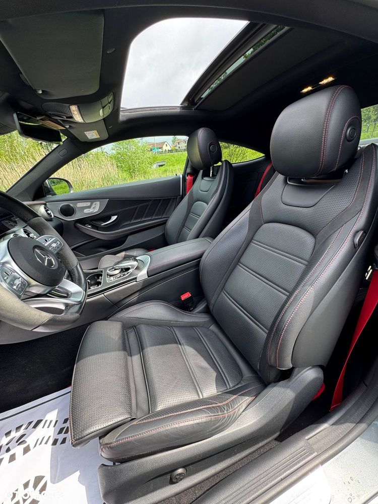 Mercedes-Benz Klasa C 300 9G-TRONIC AMG Line Plus - 19