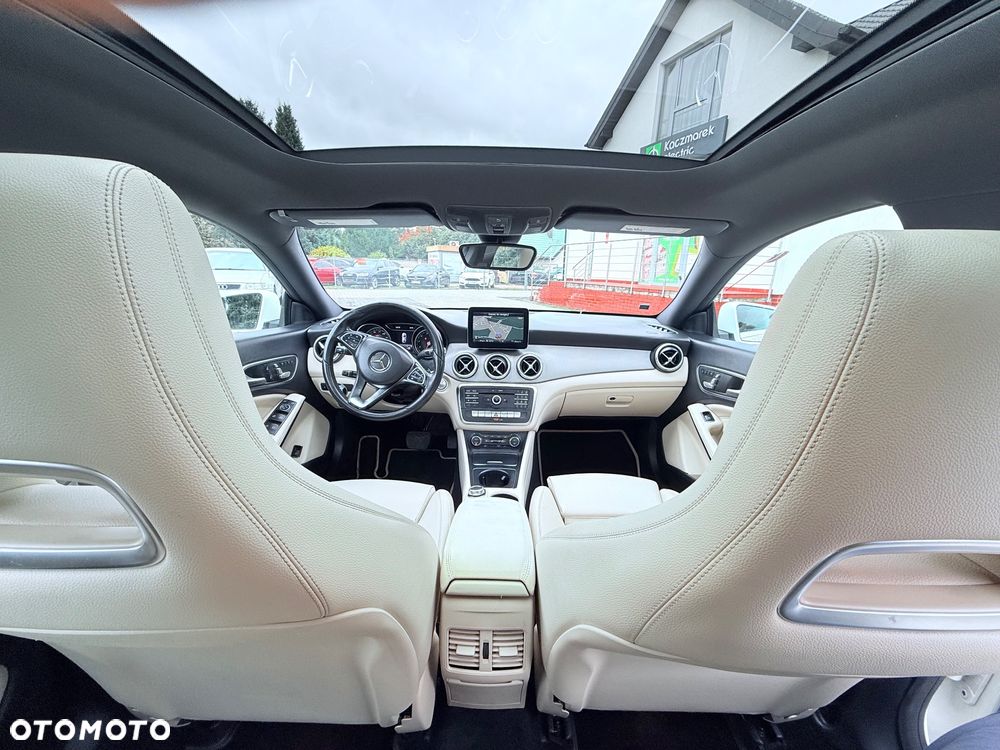Mercedes-Benz CLA 250 7G-DCT AMG Line - 30