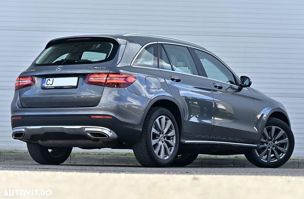 Mercedes-Benz GLC 250 4MATIC - 2
