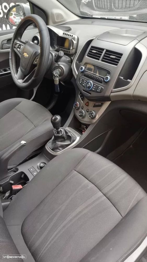 Chevrolet Aveo 1.3 VCDi LT - 10