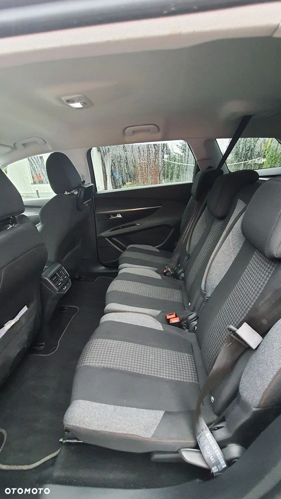 Peugeot 5008 1.5 BlueHDi Active S&S EAT8 - 9