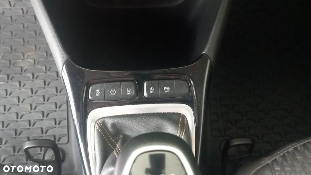 Opel Crossland X 1.2 T GPF Elite S&S - 19
