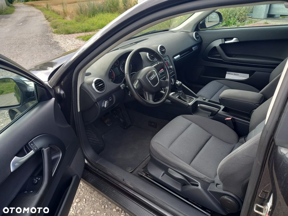 Audi A3 3-drzwiowe 1.6 Limited Edition - 13