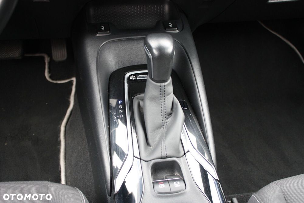 Toyota Corolla 2.0 Hybrid Comfort - 28