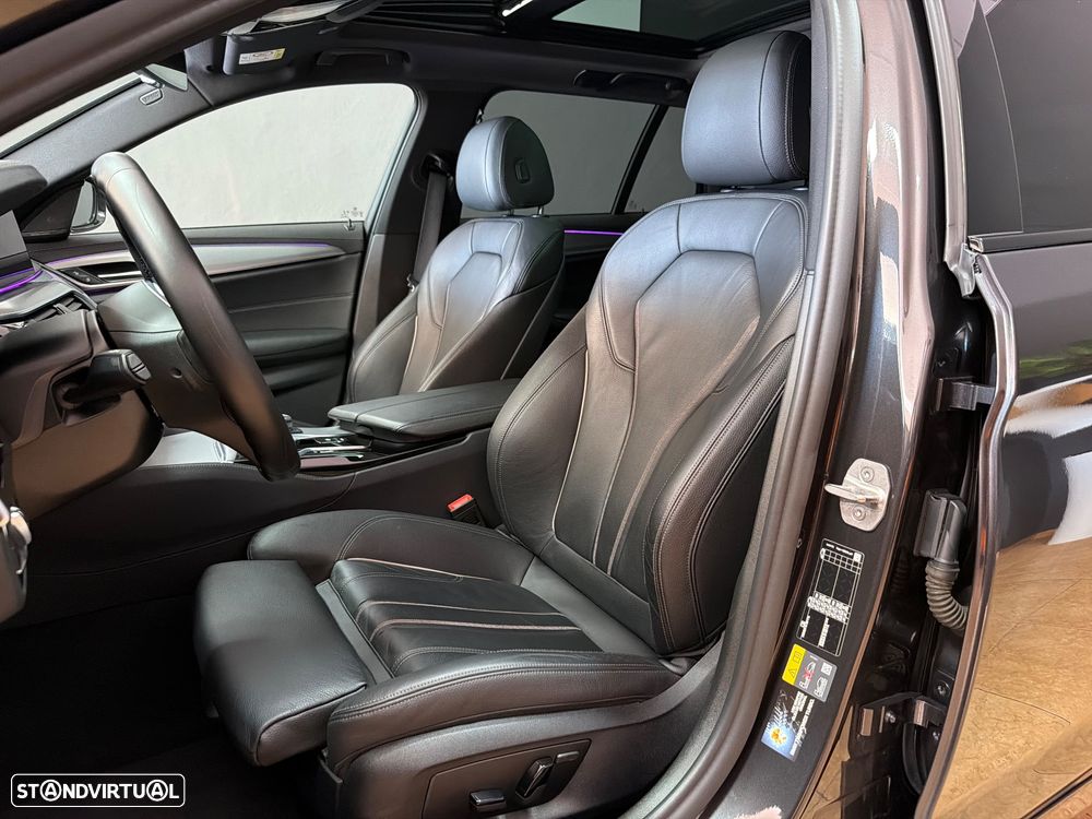 BMW 530 e Pack Desportivo M - 7
