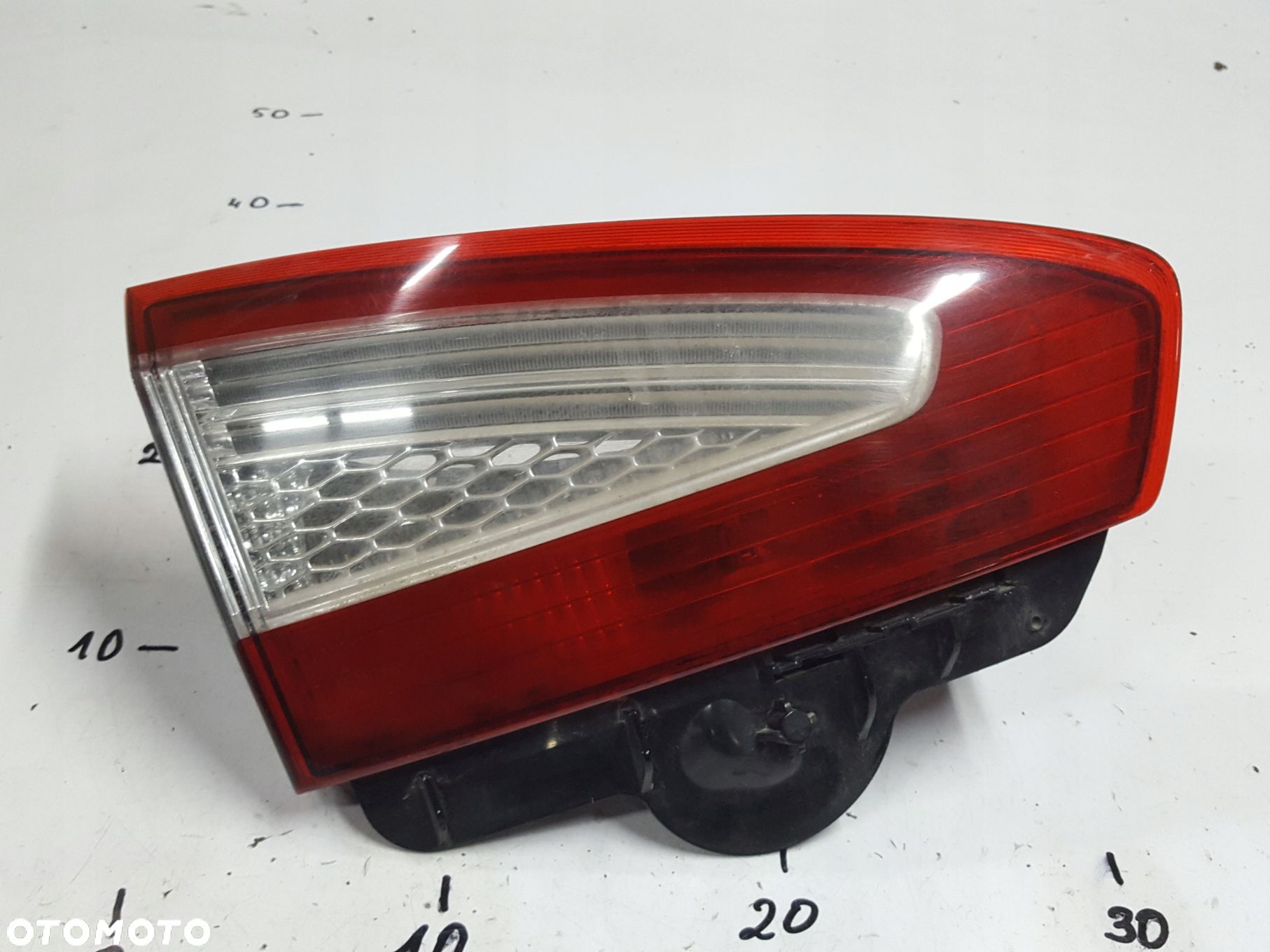 FORD MONDEO MK4 LIFT 10-14r KOMBI LAMPA KLAPY LEWA TYŁ - 1