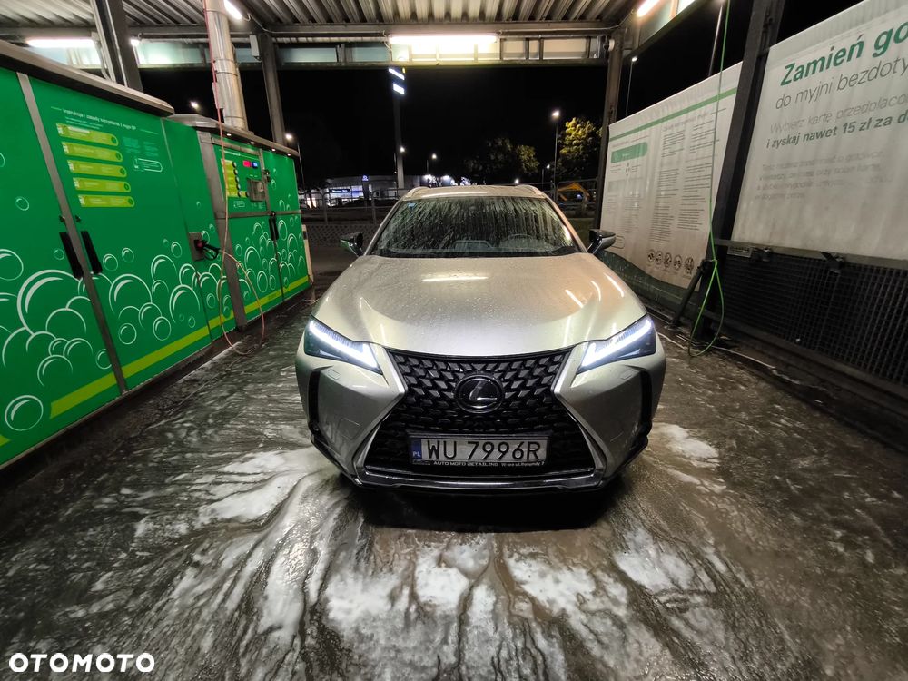Lexus UX - 11