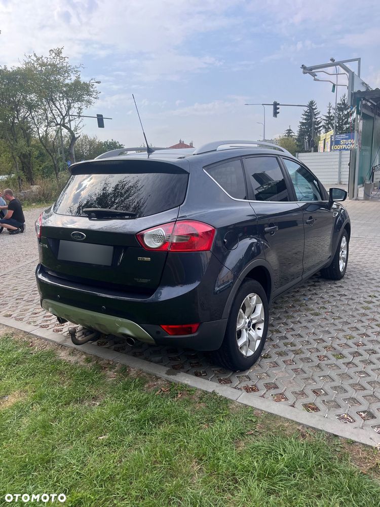 Ford Kuga 2.0 TDCi Titanium - 3