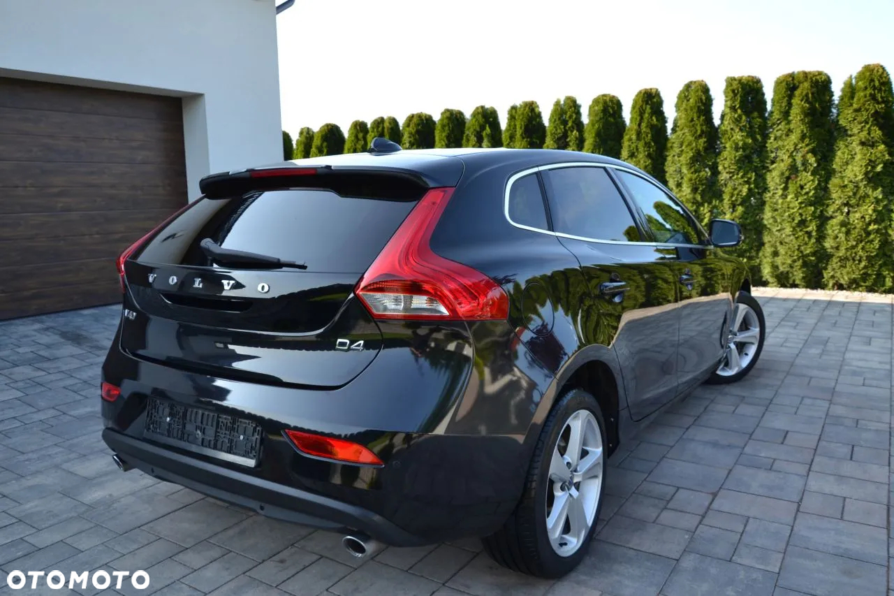 Volvo V40 D4 Drive-E Momentum - 3