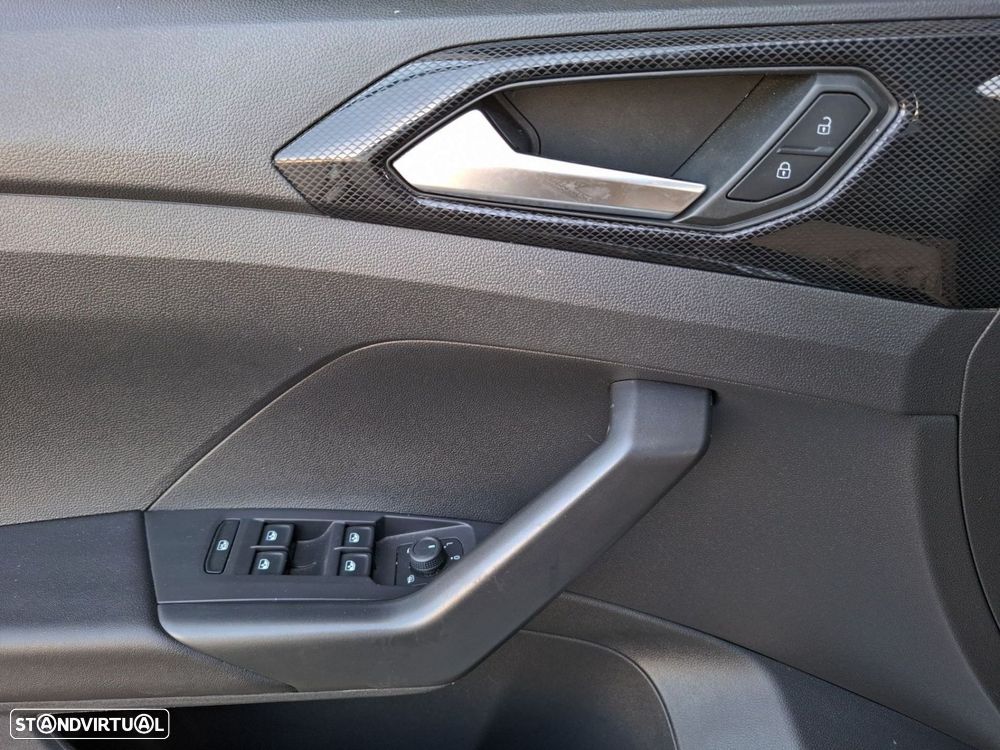 VW T-Cross 1.0 TSI Urban - 18