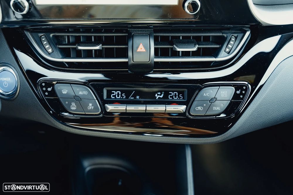 Toyota C-HR - 31