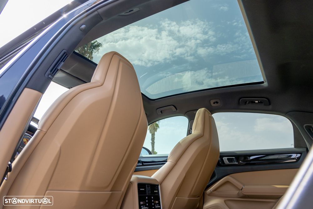 Porsche Cayenne Coupé - 17