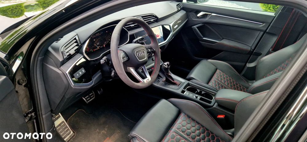 Audi RS Q3 Sportback - 32