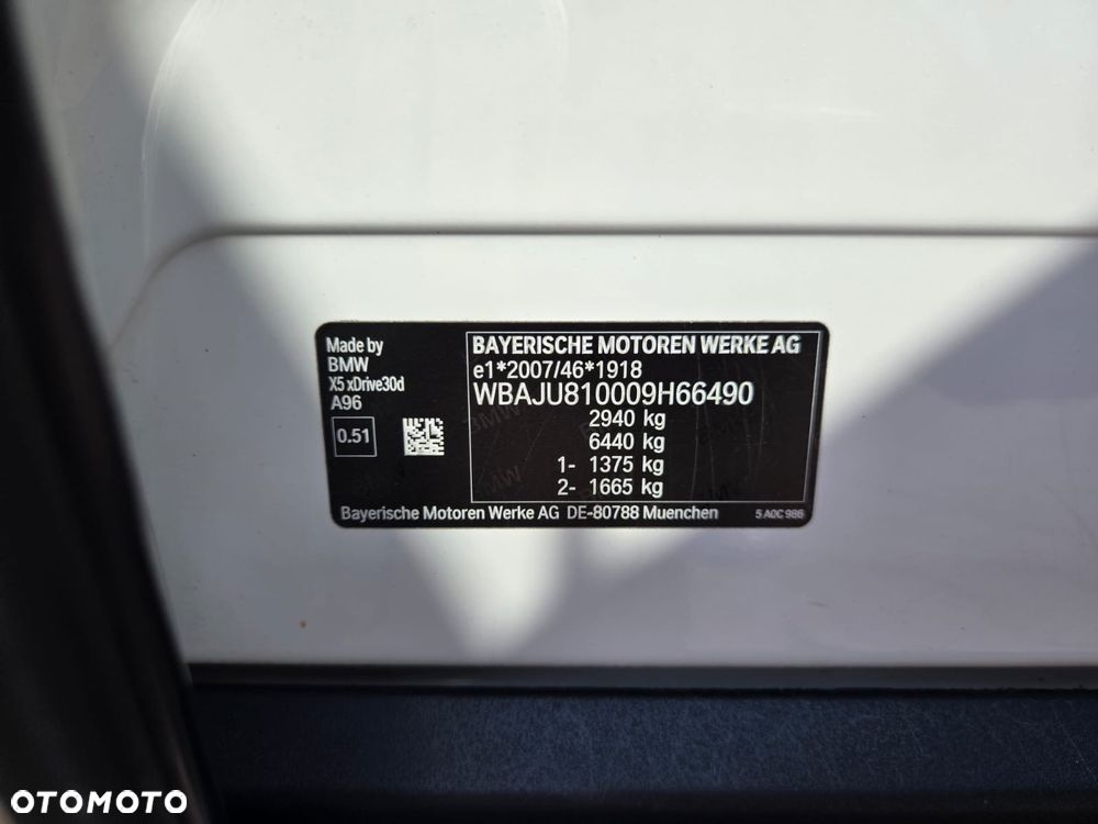 BMW X5 xDrive30d mHEV - 36