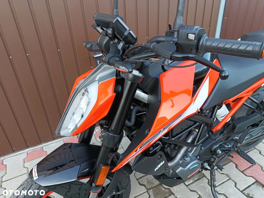 KTM Duke - 22