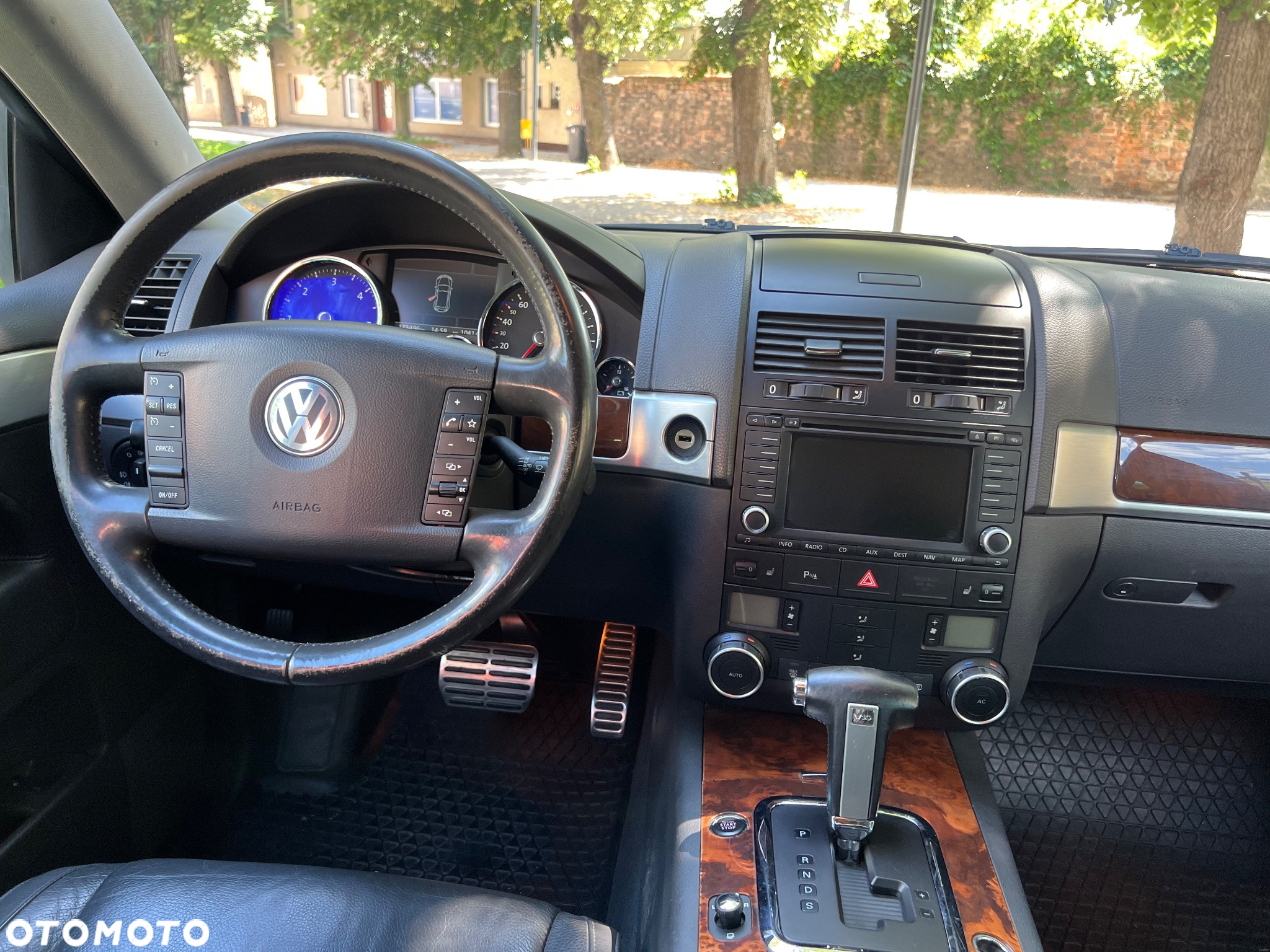 Volkswagen Touareg - 9