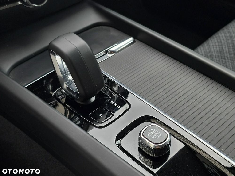 Volvo V60 B4 B Core - 24