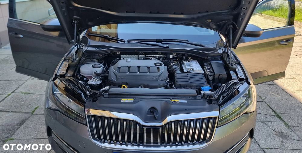 Skoda Superb 2.0 TDI SCR Style DSG - 10
