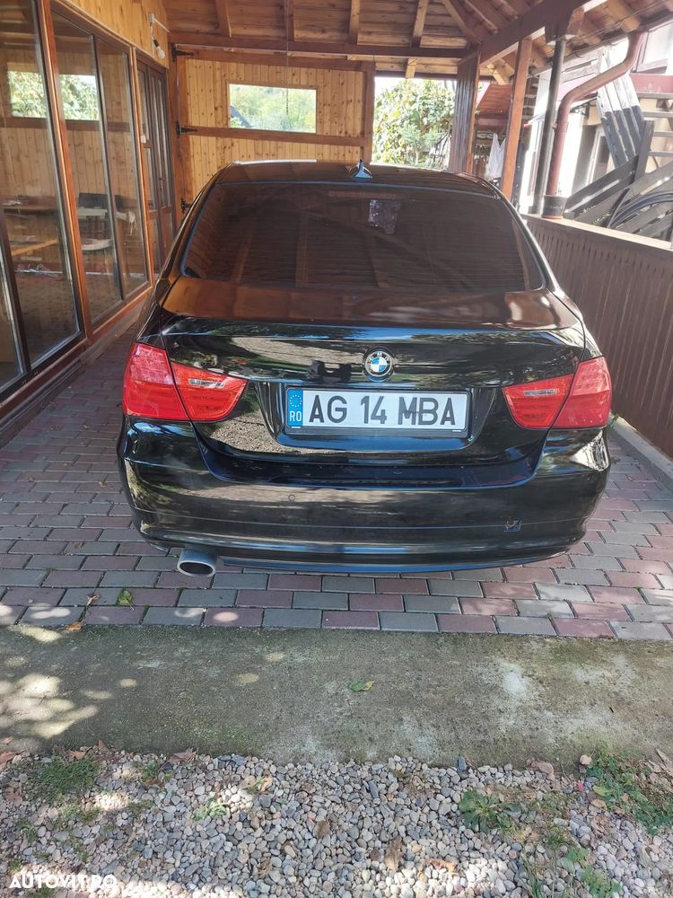 BMW Seria 3 320d - 12