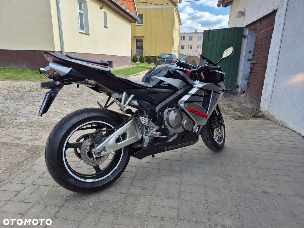 Honda CBR - 7