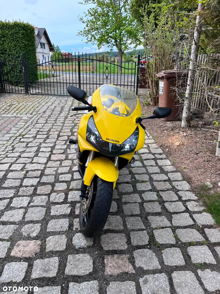 Honda CBR - 1