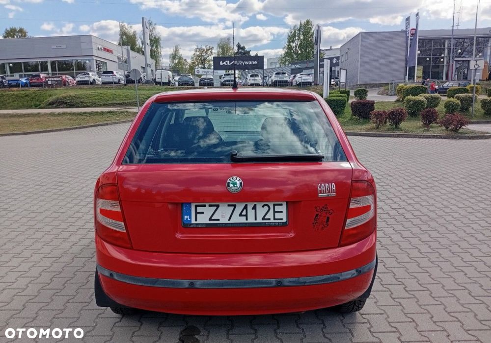 Skoda Fabia - 8