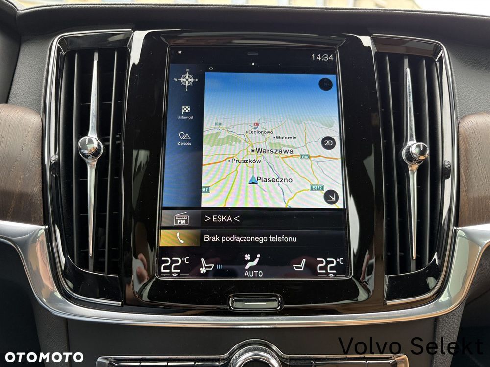 Volvo V90 Cross Country - 11