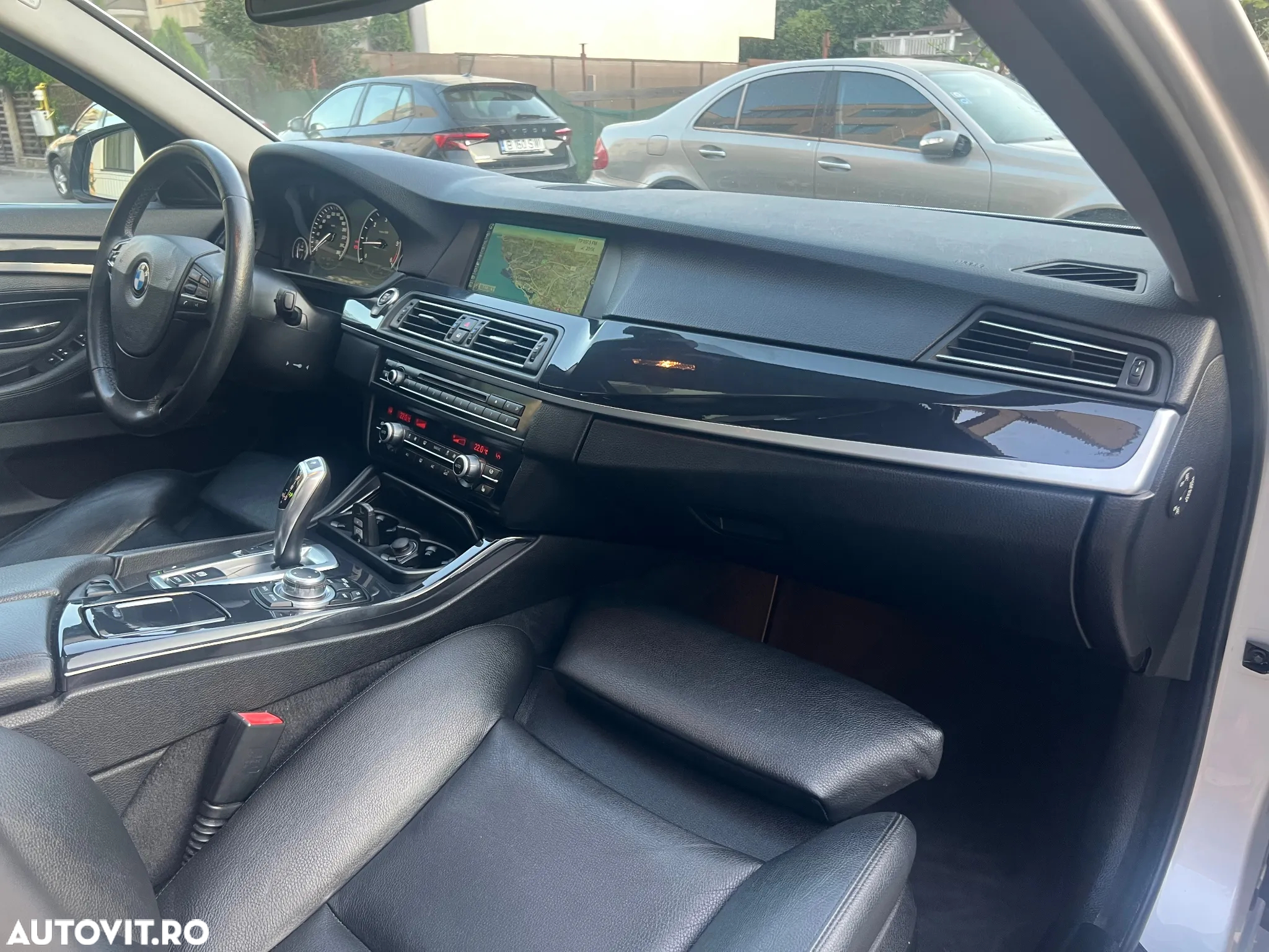 BMW Seria 5 520d - 31