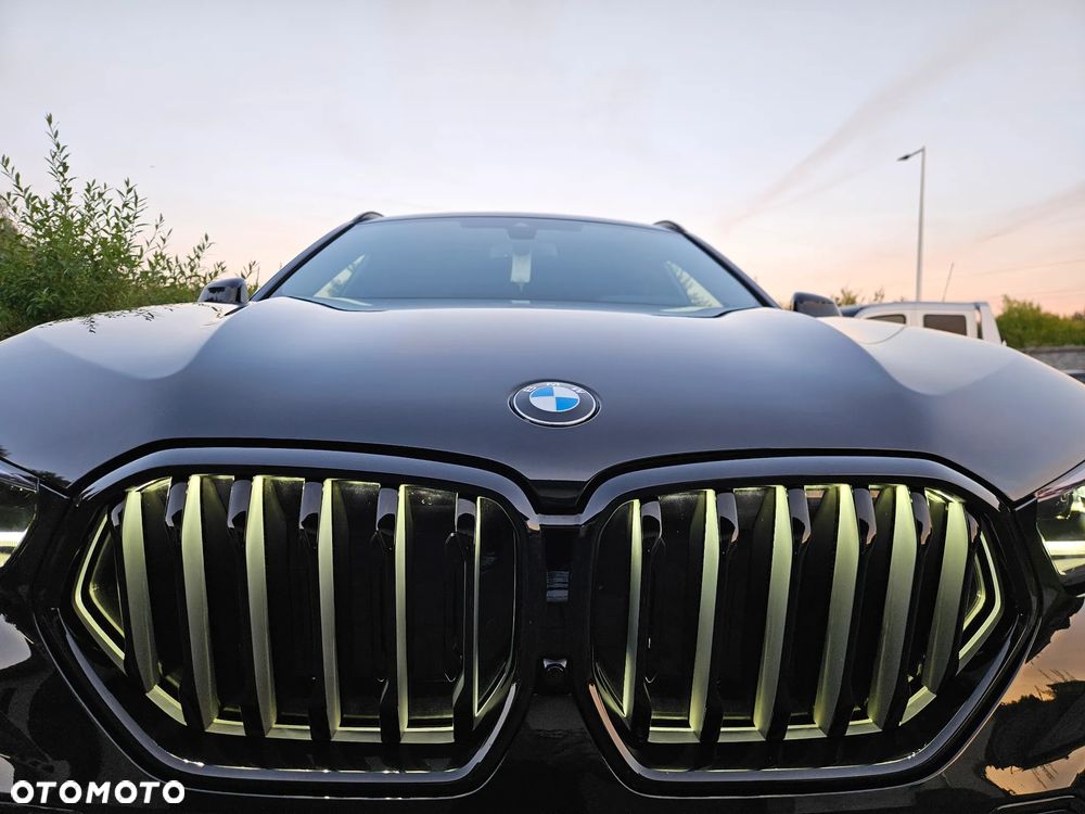 BMW X6 xDrive30d - 14