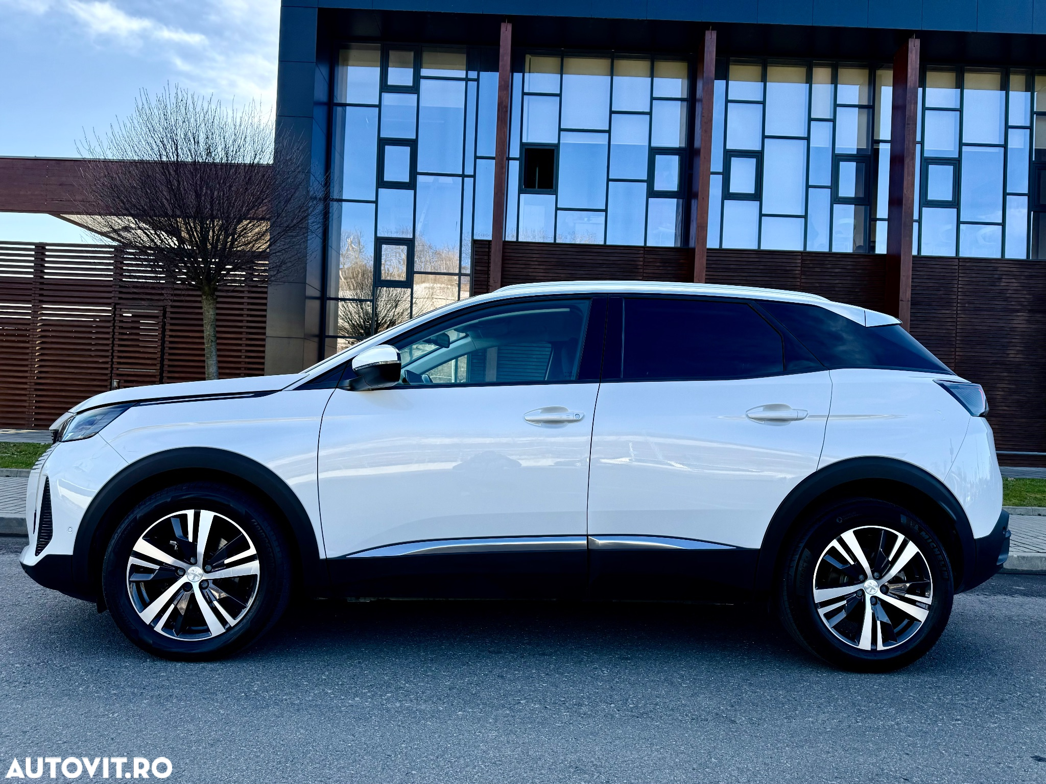 Peugeot 3008 BlueHDi 130 Stop & Start EAT8 Allure Pack - 8