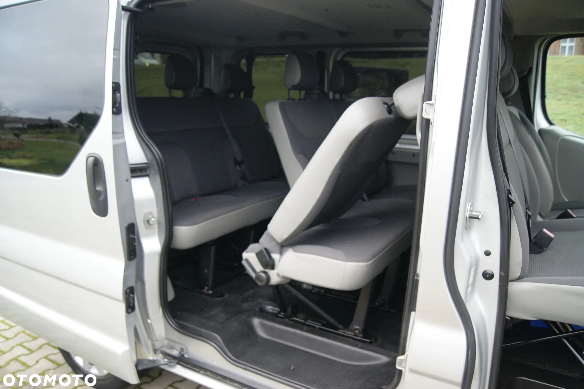 Opel Vivaro - 16