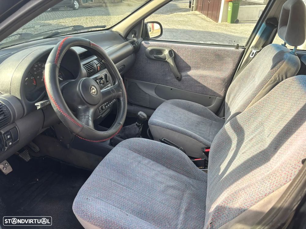 Opel Corsa - 4