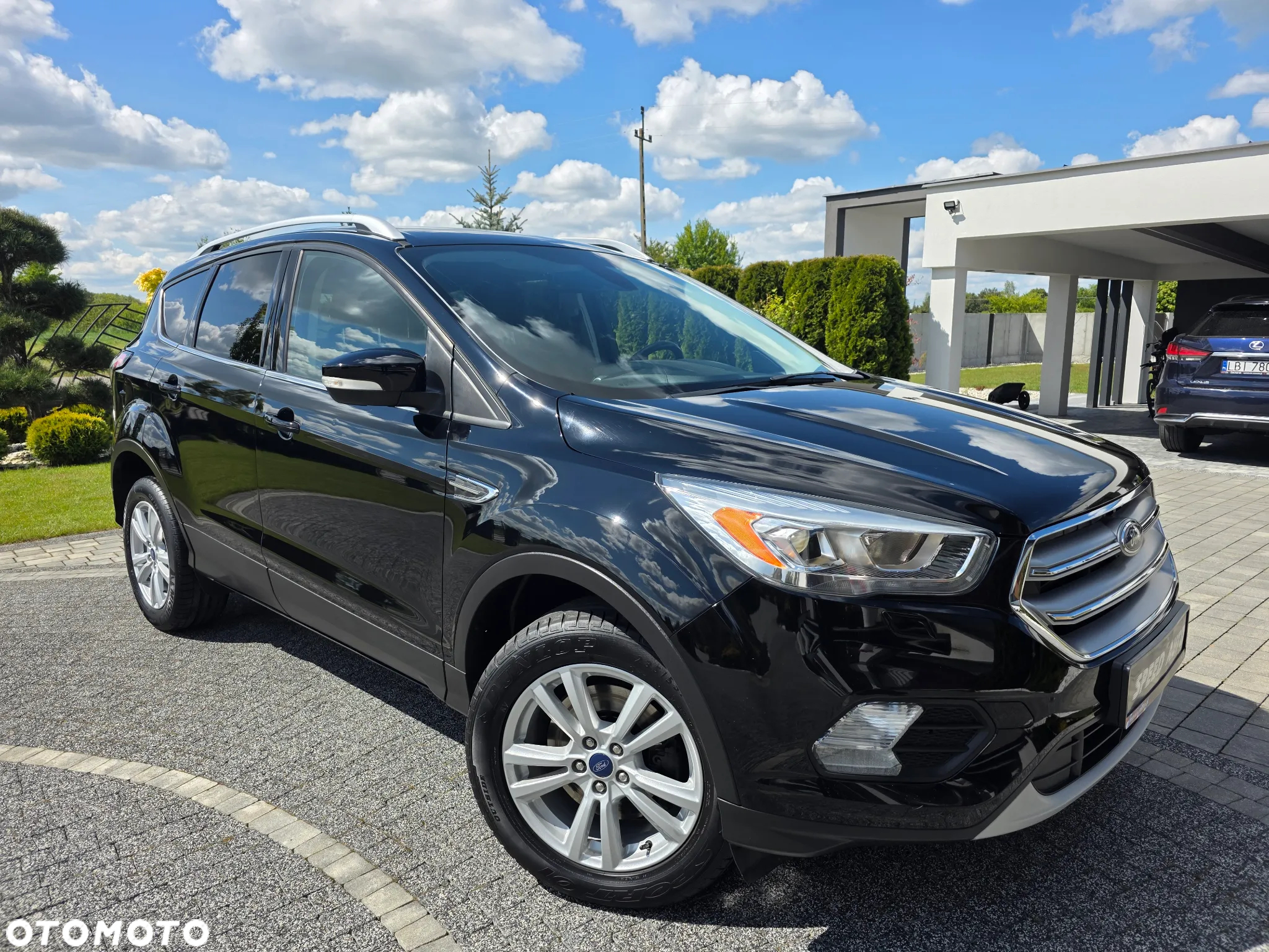 Ford Kuga 2.0 TDCi 2x4 Titanium - 5