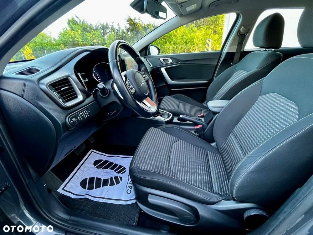 Kia Ceed 1.5 T-GDI M DCT - 11