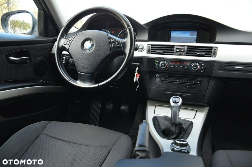 BMW Seria 3 - 27