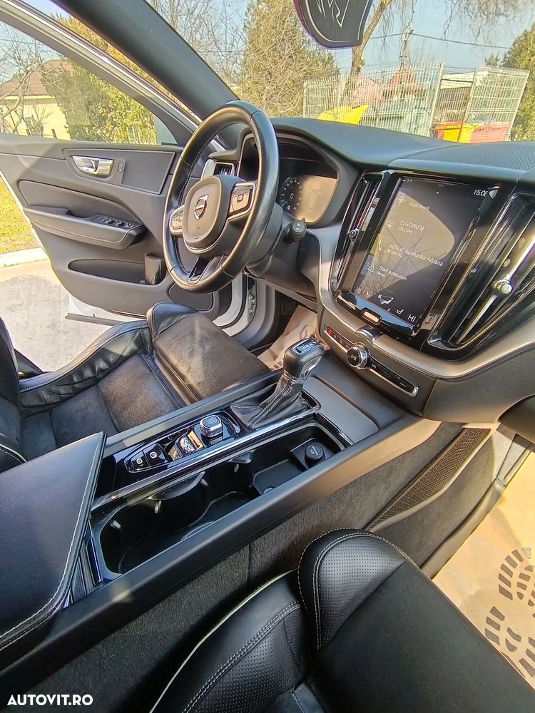 Volvo XC 60 D4 AWD Geartronic RDesign - 18