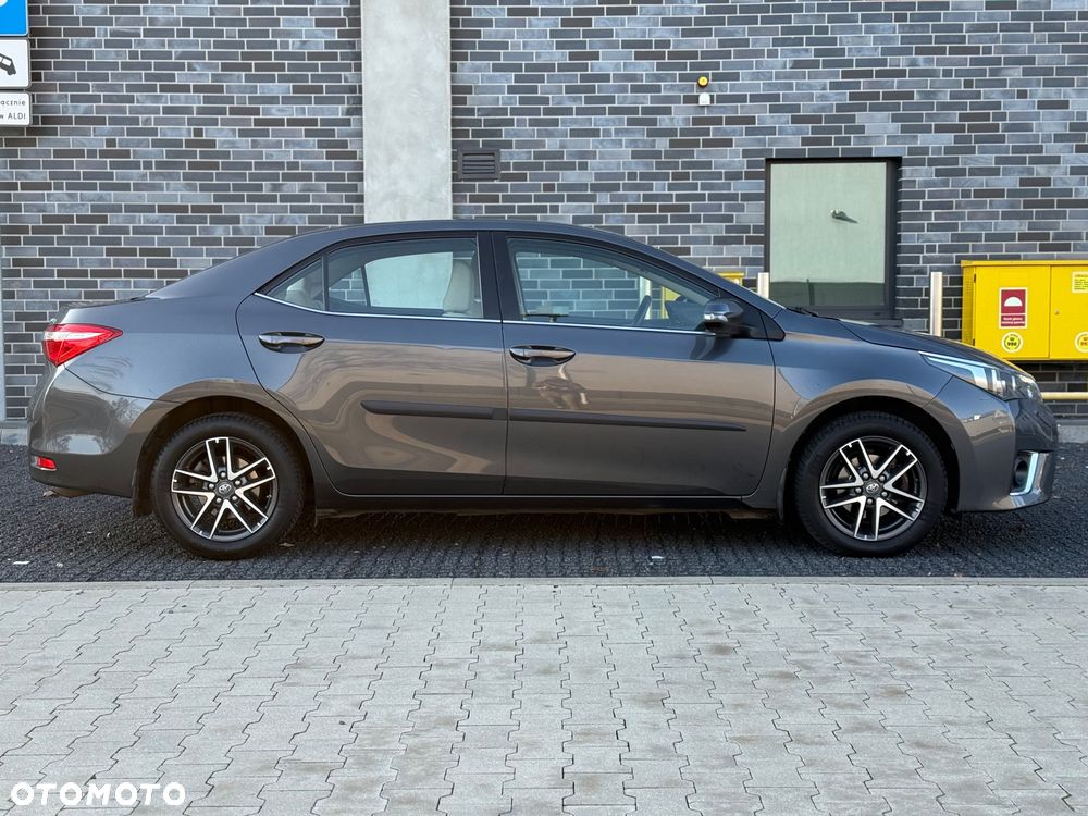 Toyota Corolla 1.6 Premium - 13