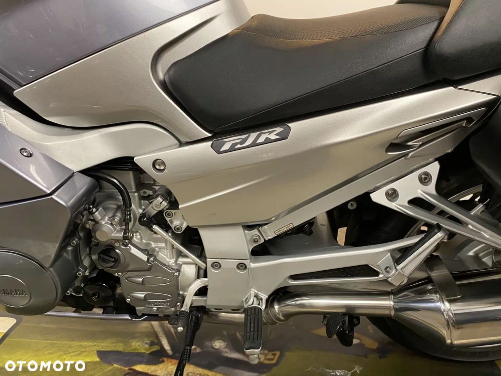 Yamaha FJR - 19