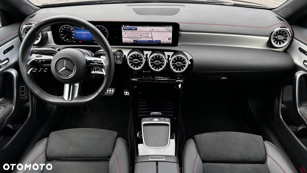 Mercedes-Benz CLA 200 mHEV 7G-DCT - 21