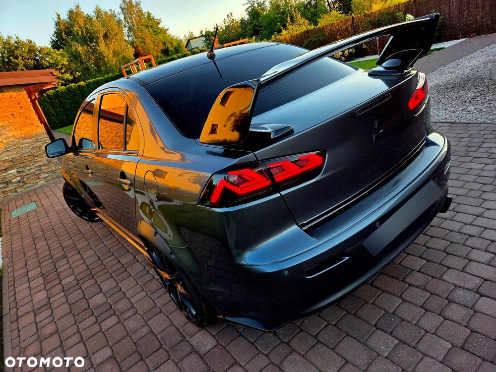 Mitsubishi Lancer - 12
