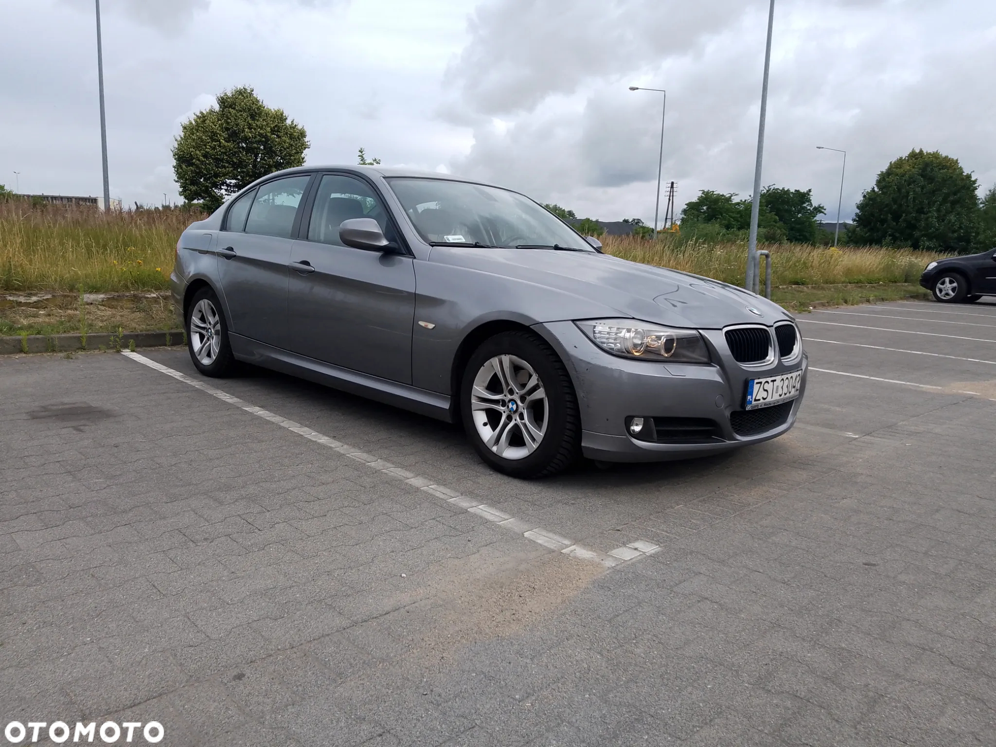 BMW Seria 3 318i - 3