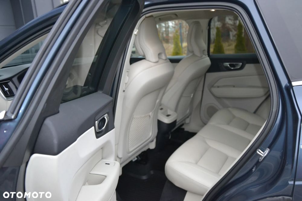 Volvo XC 60 B5 B AWD Core - 15