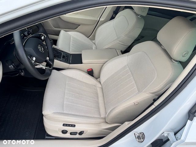 Skoda Superb 2.0 TDI SCR Style DSG - 16