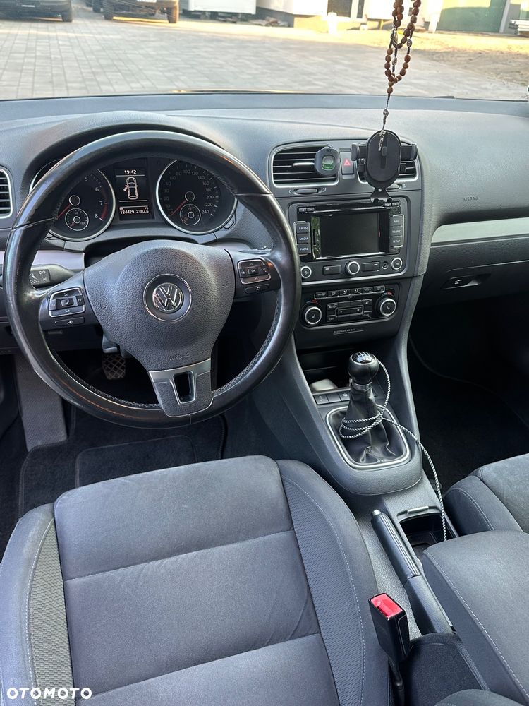 Volkswagen Golf - 8