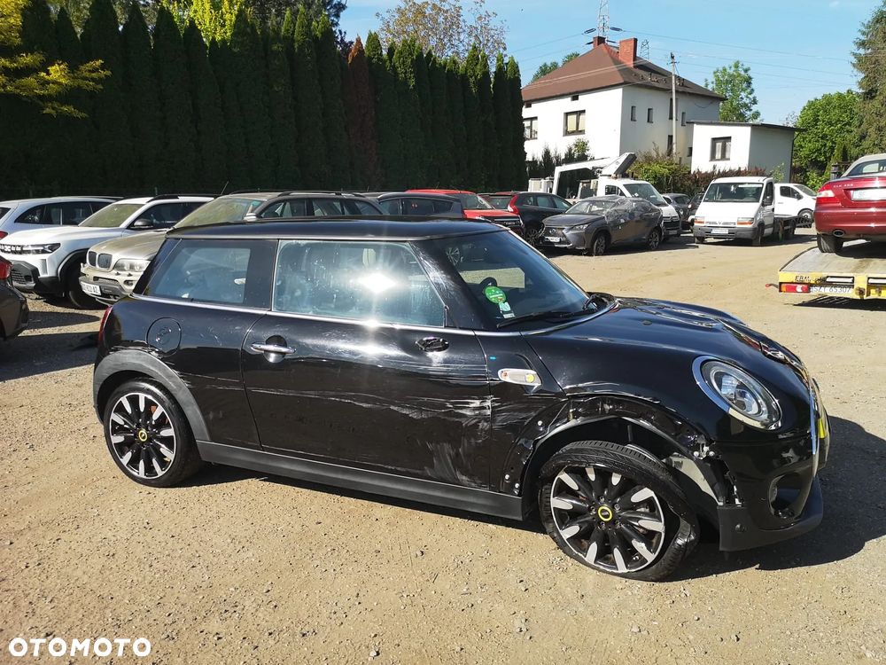 MINI Cooper SE - 13