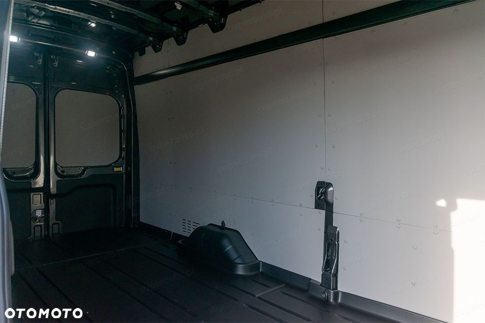 Ford Transit 350 L4H3 RWD Trend 2.0 165KM - 19