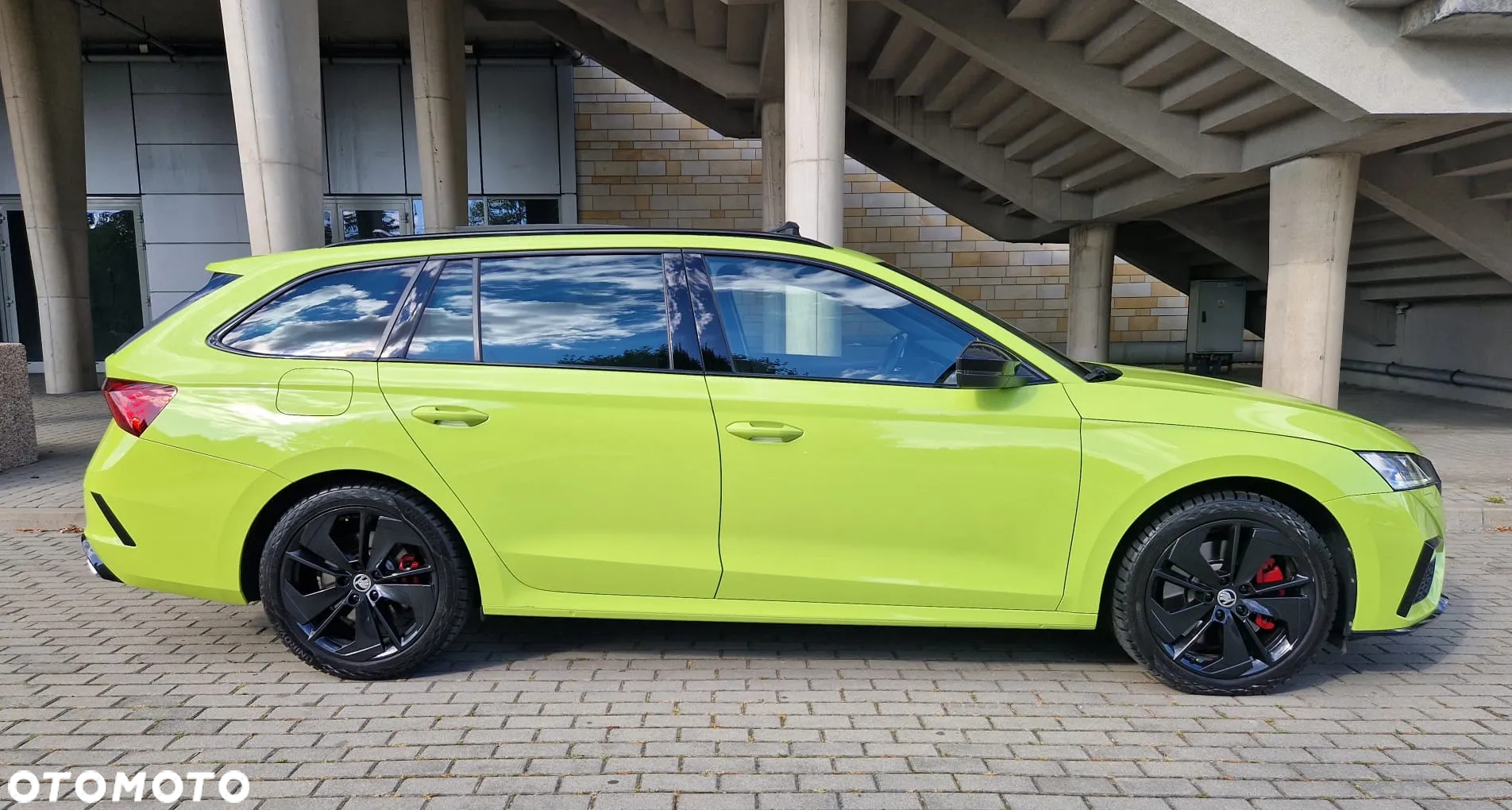 Skoda Octavia 2.0 TSI RS DSG - 23